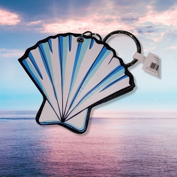 NWT Vera Bradley SEA SHELL Shore Enough Mirror Key Ring/ Bag Charm $39 - Picture 2 of 5